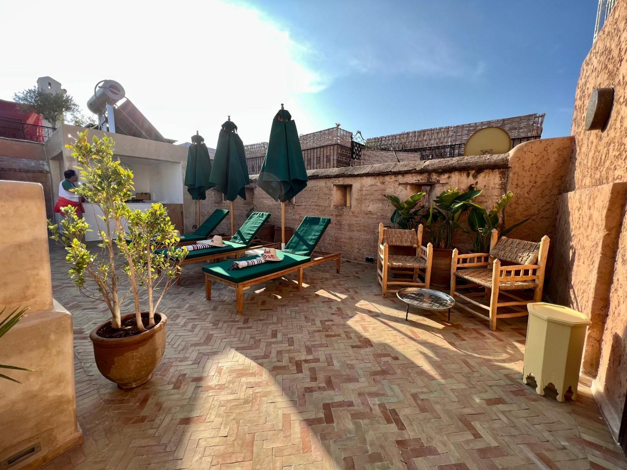 Riad Tizwa Marrakech Bed & Breakfast Marrakesh Exterior photo