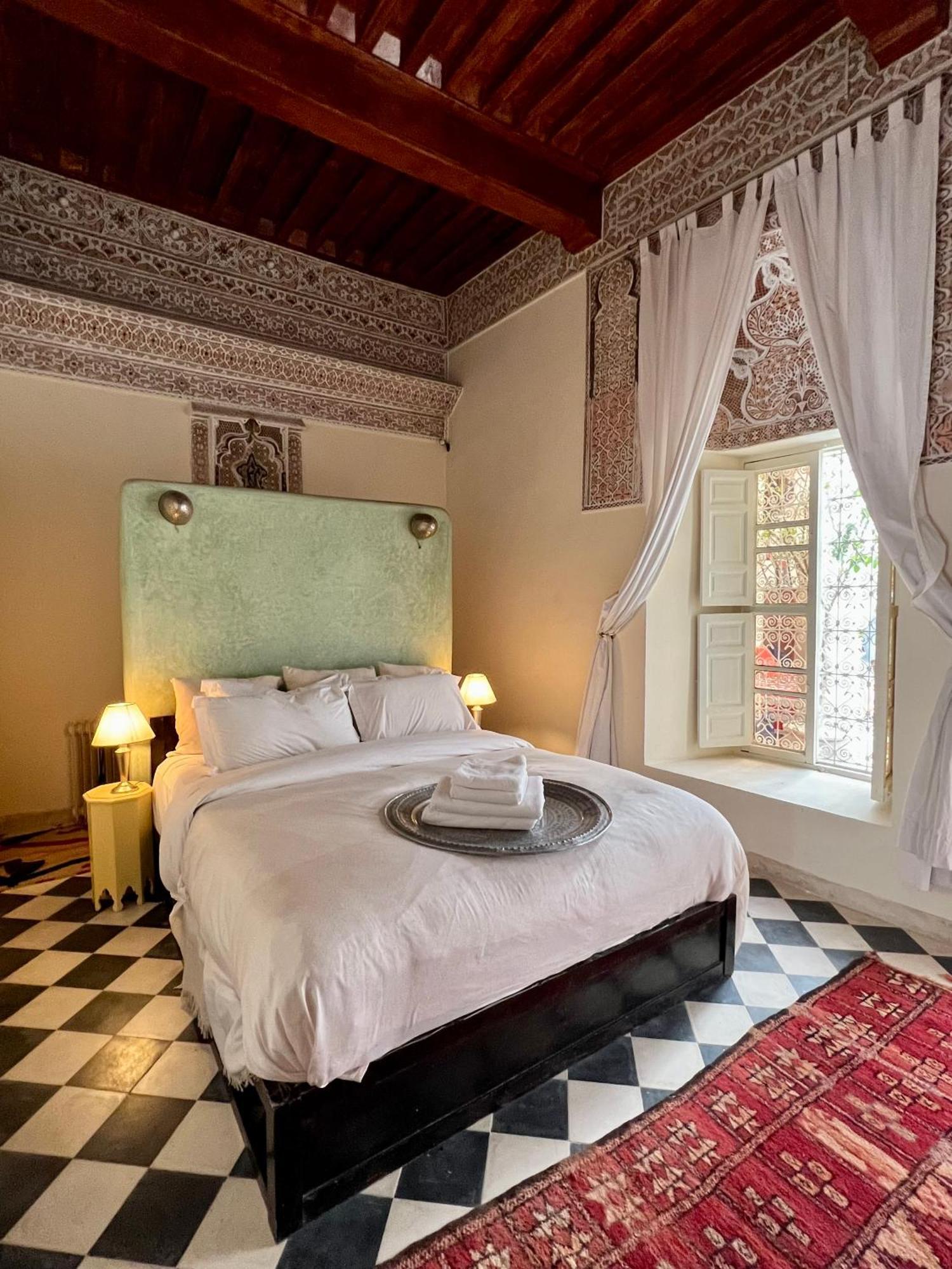 Riad Tizwa Marrakech Bed & Breakfast Marrakesh Exterior photo