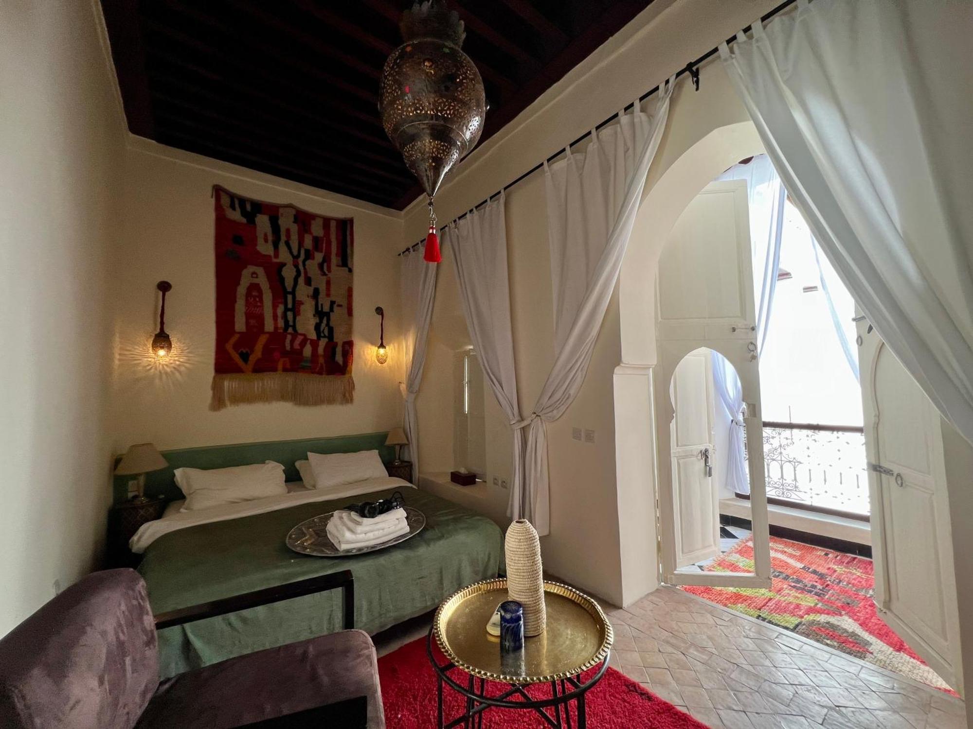 Riad Tizwa Marrakech Bed & Breakfast Marrakesh Exterior photo