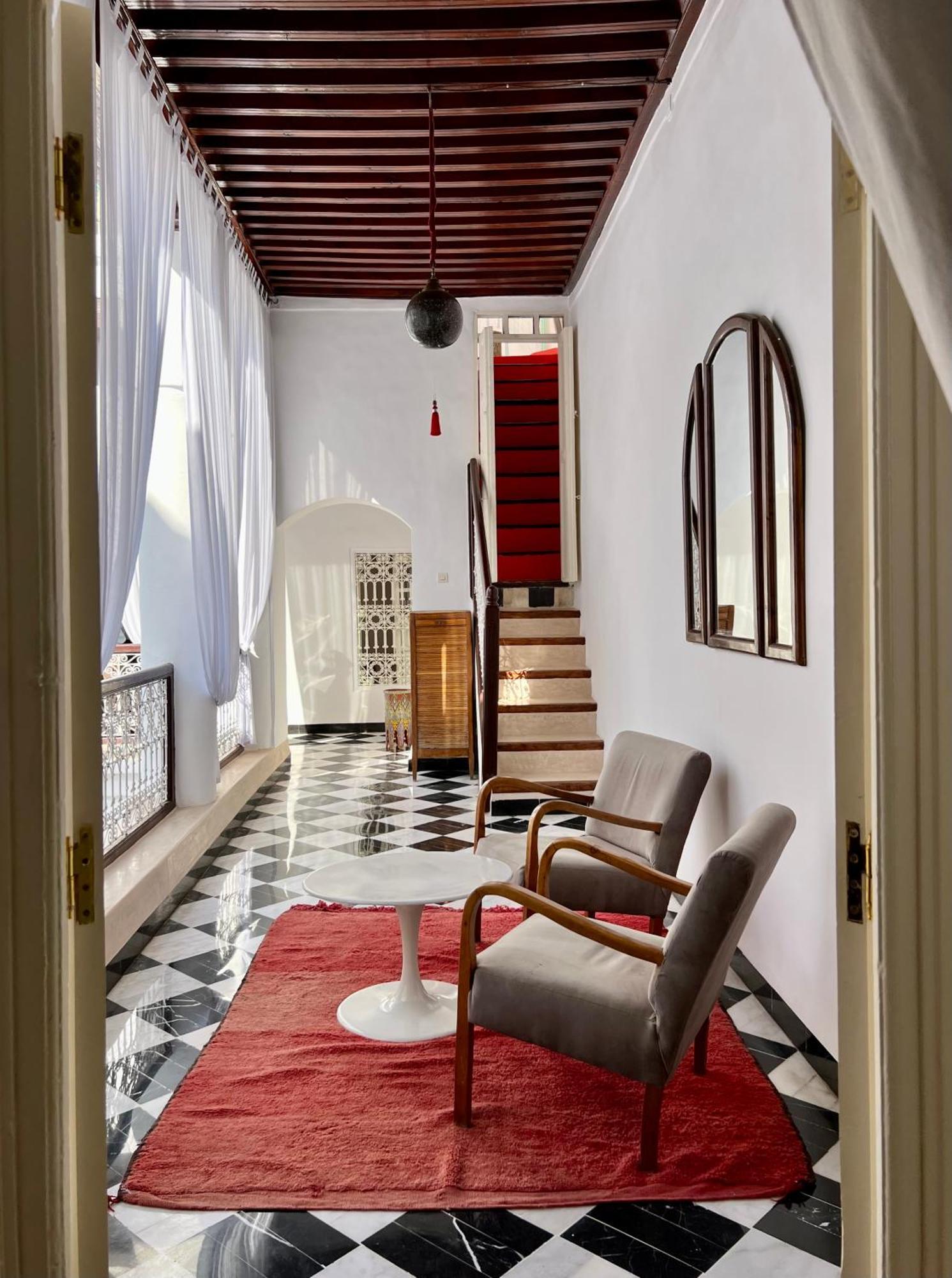 Riad Tizwa Marrakech Bed & Breakfast Marrakesh Exterior photo