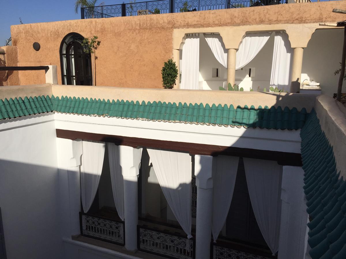 Riad Tizwa Marrakech Bed & Breakfast Marrakesh Exterior photo