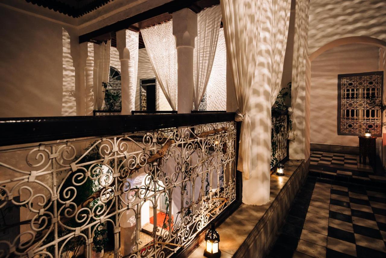 Riad Tizwa Marrakech Bed & Breakfast Marrakesh Exterior photo